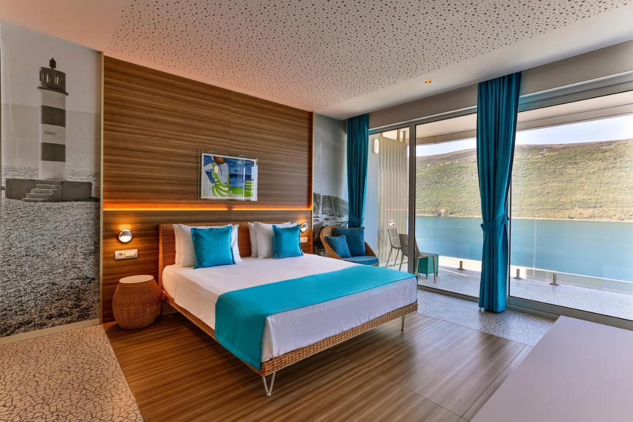 Carine Hotel Kumbor Superior Χέρτσεγκ Νόβι Εξωτερικό φωτογραφία