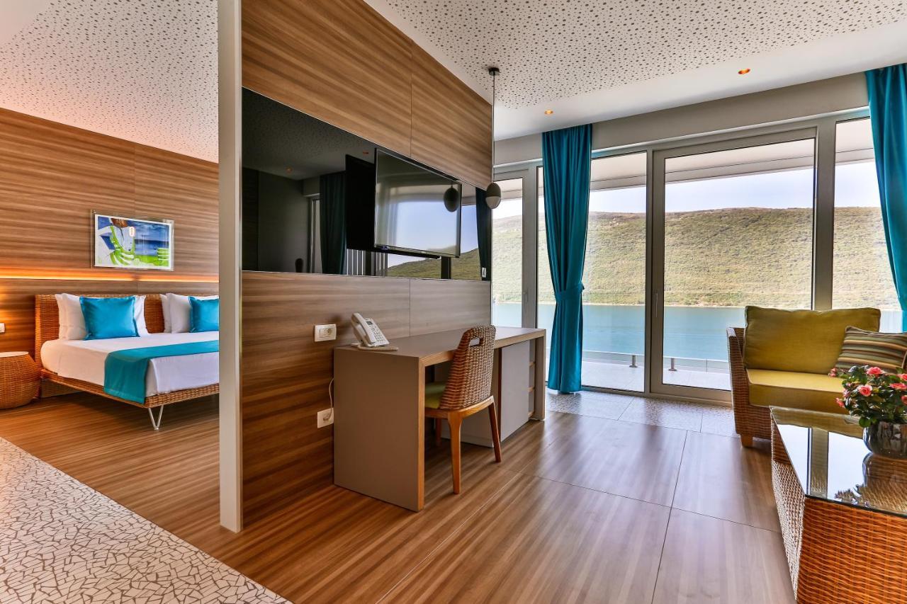 Carine Hotel Kumbor Superior Χέρτσεγκ Νόβι Εξωτερικό φωτογραφία